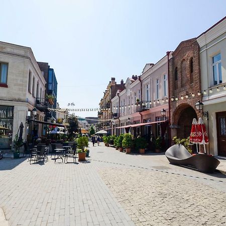 Iveria Aparthotel Tbilisi Esterno foto