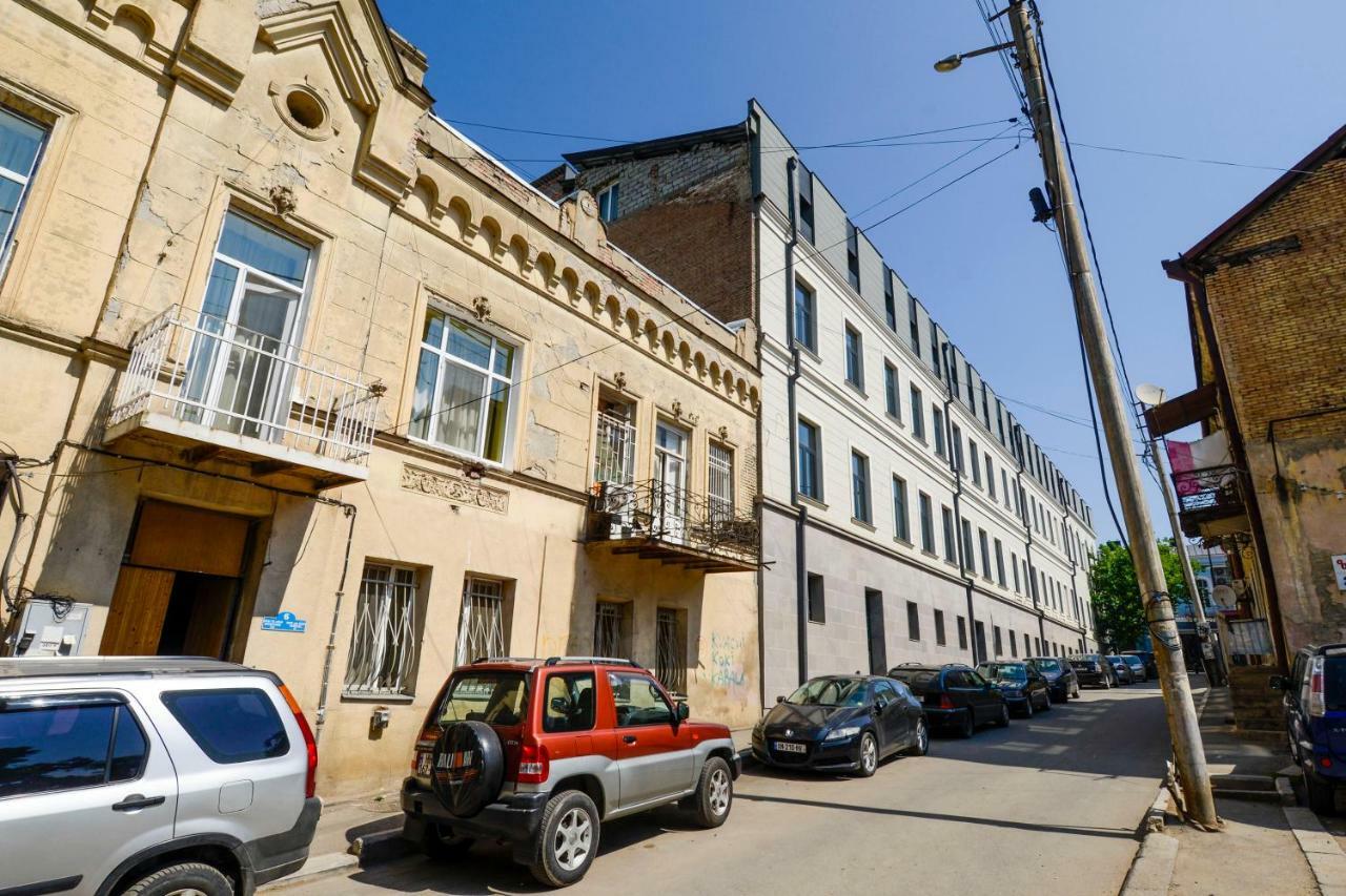 Iveria Aparthotel Tbilisi Esterno foto