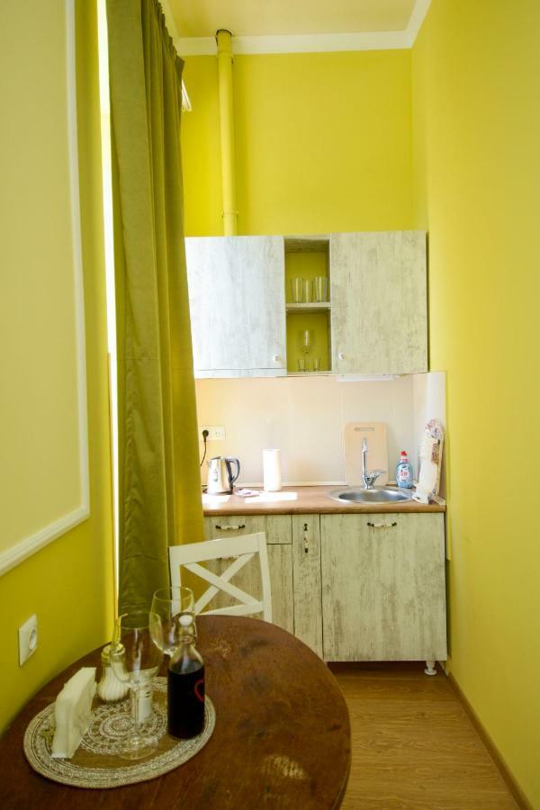Iveria Aparthotel Tbilisi Esterno foto